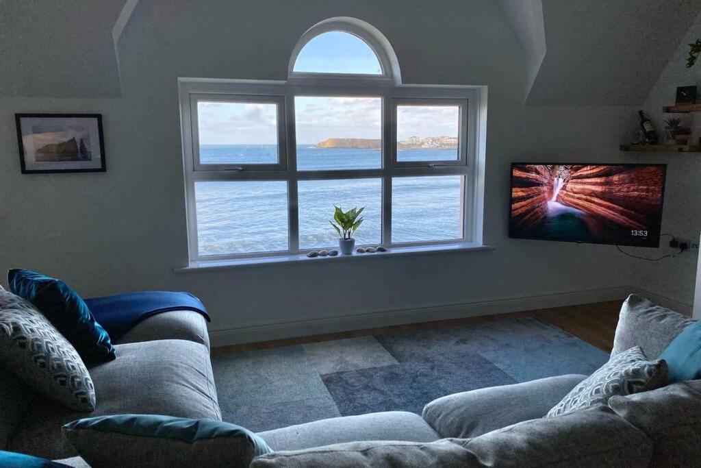 Sound Of The Sea - Penthouse In Portrush Apartment Exterior photo